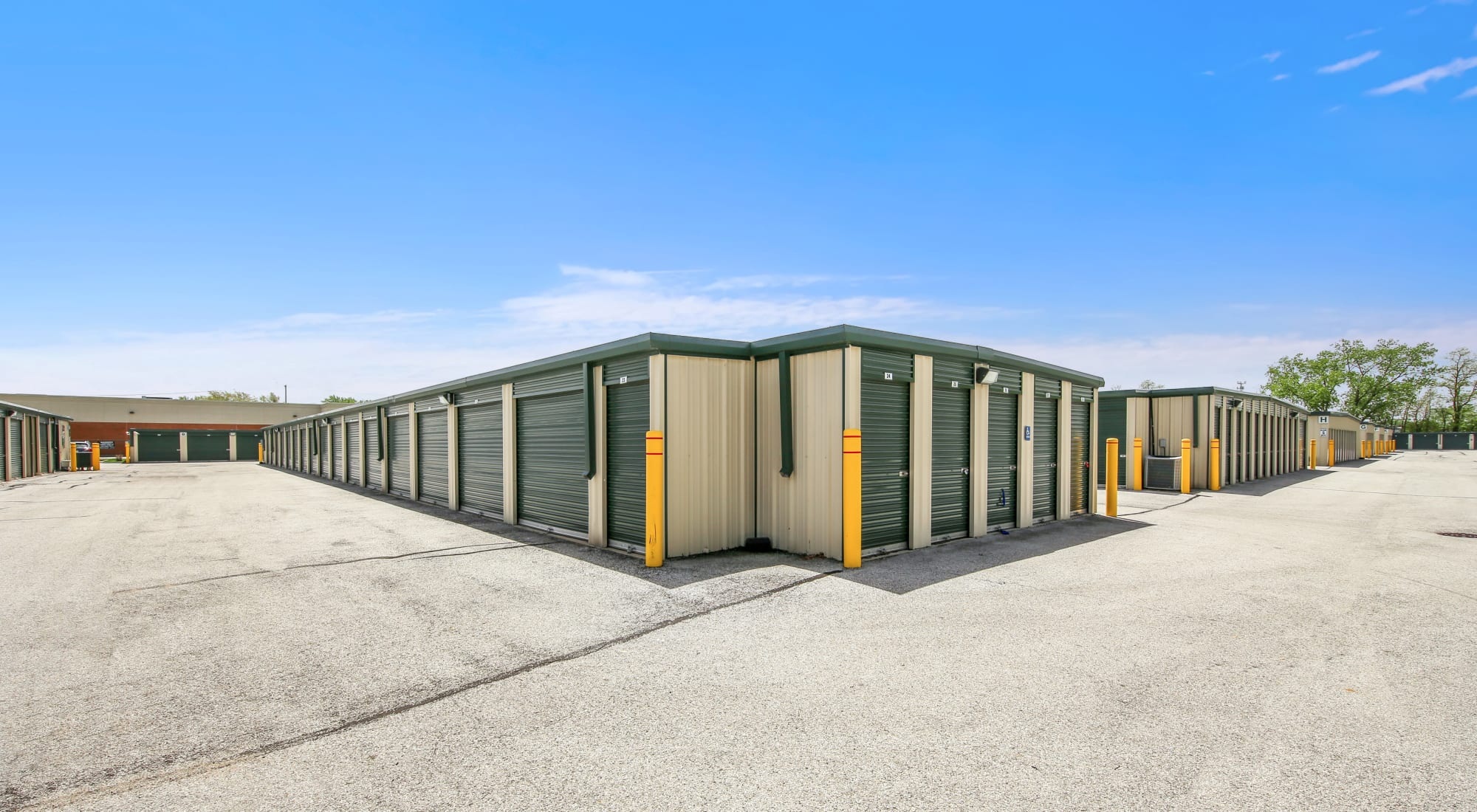 How you can use storage units to build your business