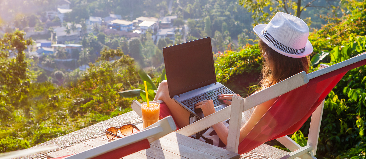 How to balance work and travel as a digital nomad?