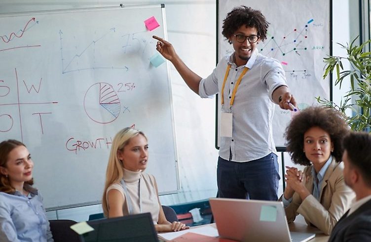 Data Storytelling: The Art of Crafting a Compelling Story From Data
